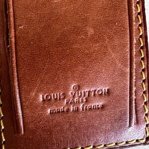 Louis Vuitton Vacehette leather luggage tag. Authentic.